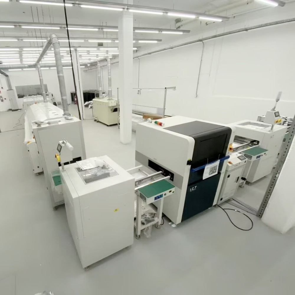 I.C.T | Smart Factory-Lösung für die Produktion interaktiver Flachbildschirme