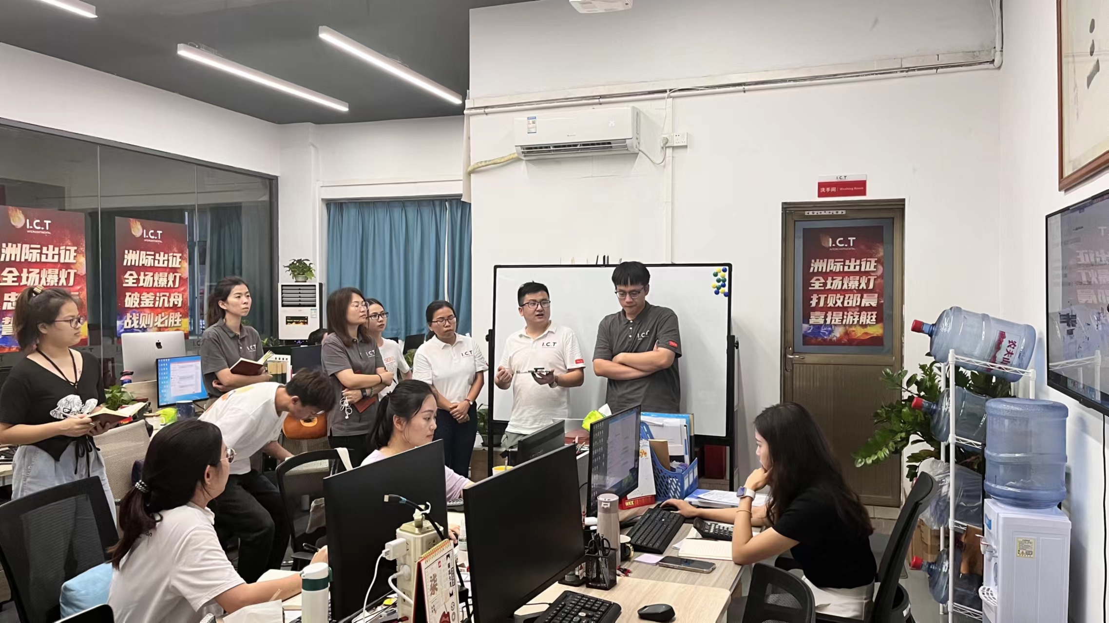 I.C.T Training SMT Maschinenlinie